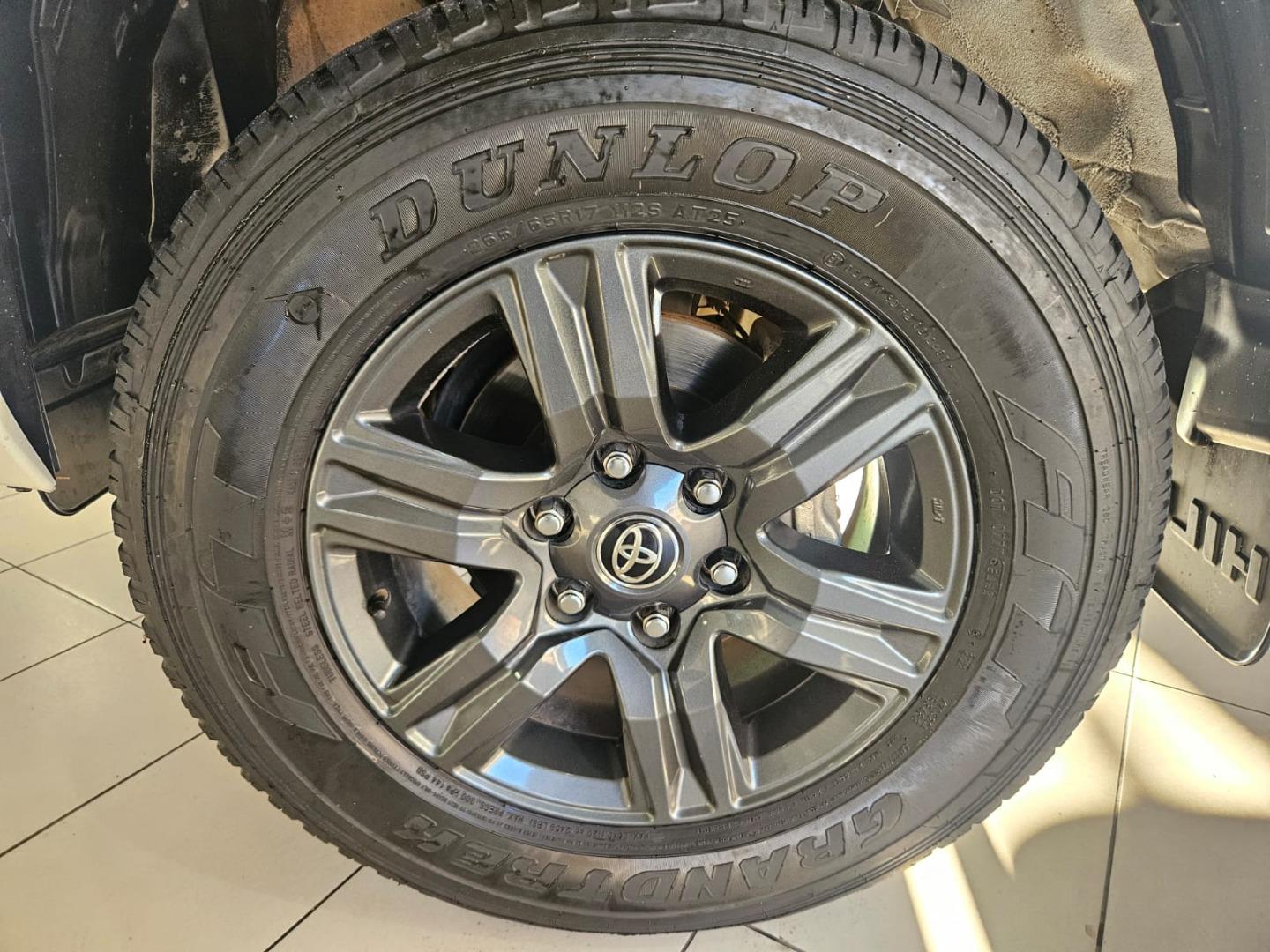 2023 Toyota Hilux 2.4GD-6 Xtra Cab Raider