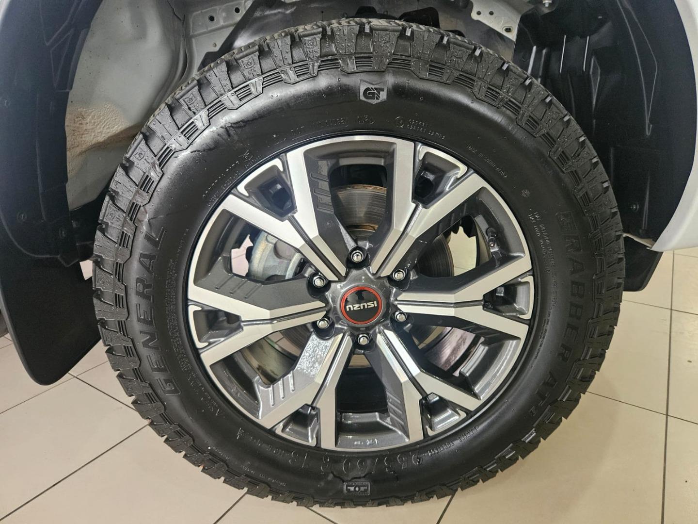 2024 Isuzu D Max 3.0TD Extended Cab LSE 4×4