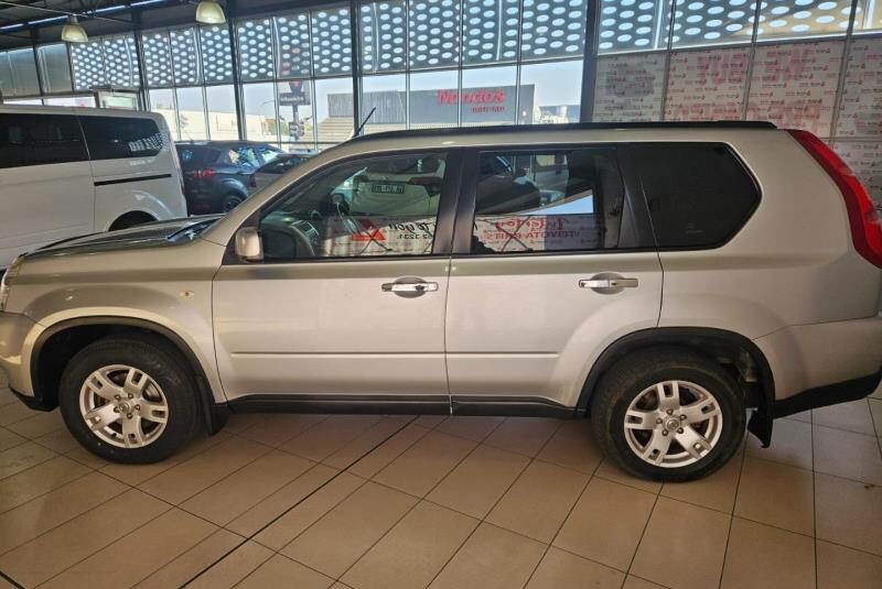 2010 Nissan X Trail 2.5 4×4 SE