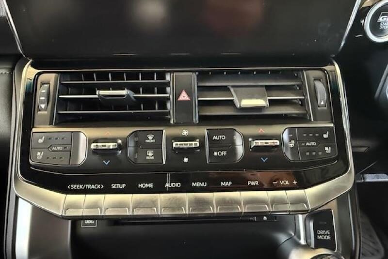 2023 Toyota Land Cruiser 300 3.3D GR Sport