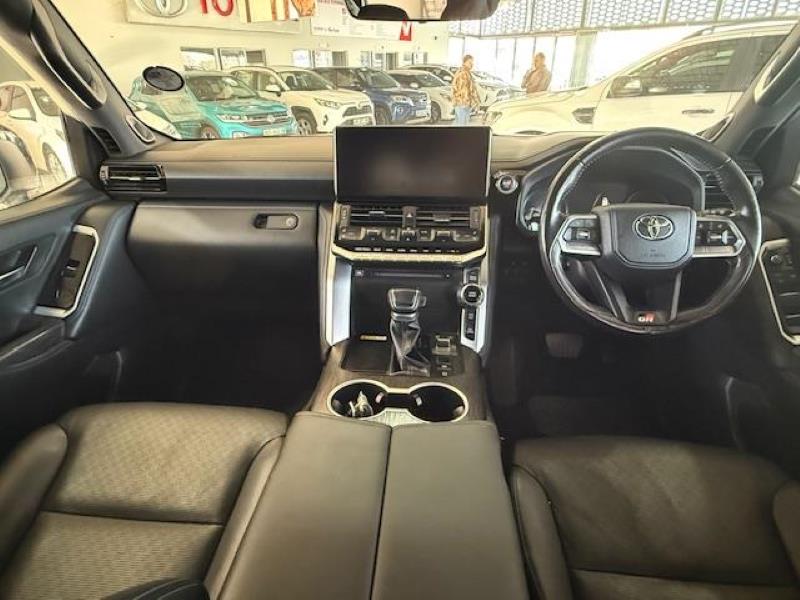 2023 Toyota Land Cruiser 300 3.3D GR Sport