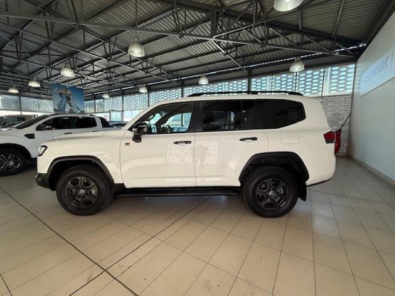 2023 Toyota Land Cruiser 300 3.3D GR Sport