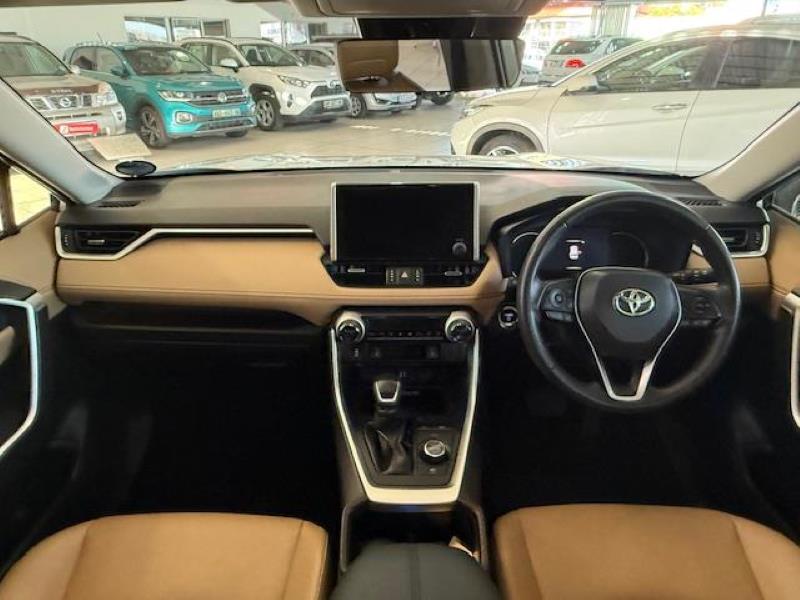 2024 Toyota RAV4 2.5 Hybrid VX E-Four