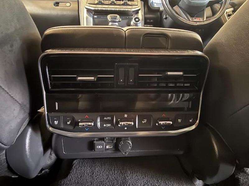 2023 Toyota Land Cruiser 300 3.3D GR Sport