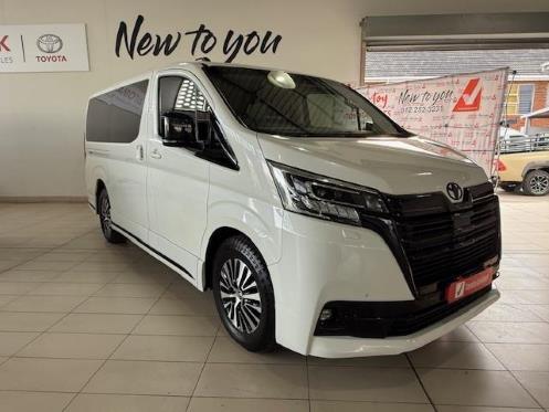 2020 Toyota Quantum 2.8 LWB bus 9-seater VX Premium