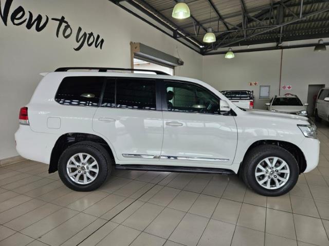 2018 Toyota Land Cruiser 200 4.5D-4D V8 VX-R