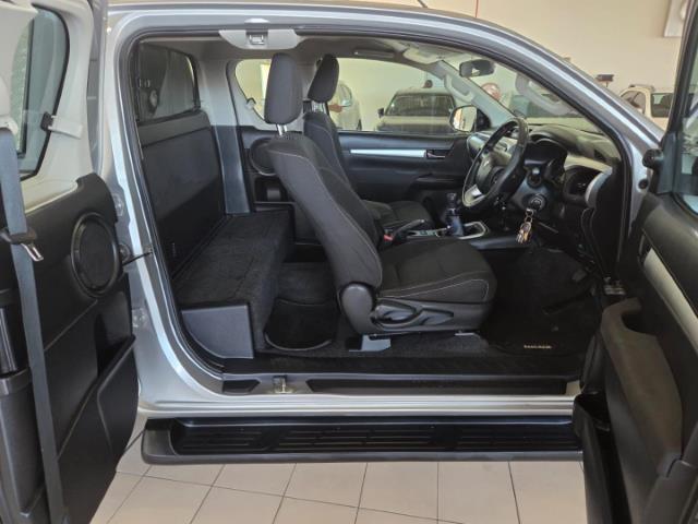 2017 Toyota Hilux 2.8GD-6 Xtra cab 4×4 Raider