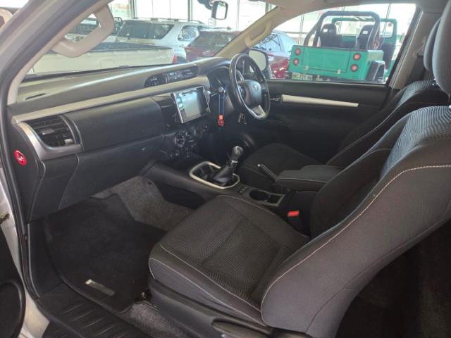 2017 Toyota Hilux 2.8GD-6 Xtra cab 4×4 Raider