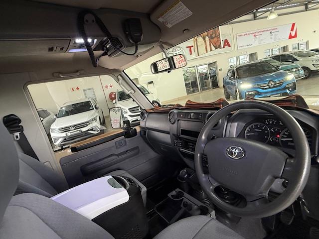 2022 Toyota Land Cruiser 79 4.5D-4D LX V8