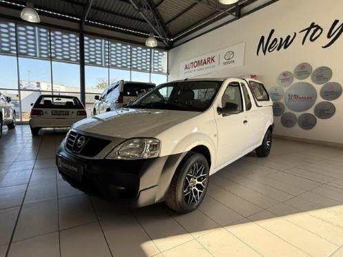 Nissan NP200