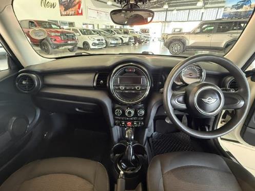 2016 MINI Cooper Hatch 3-Door Auto